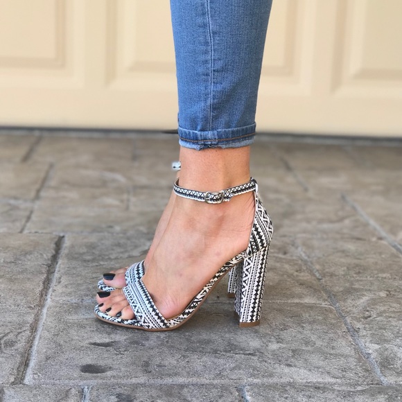 Aztec Print Boho Chic Chunky Heel Sandal - Picture 5 of 6